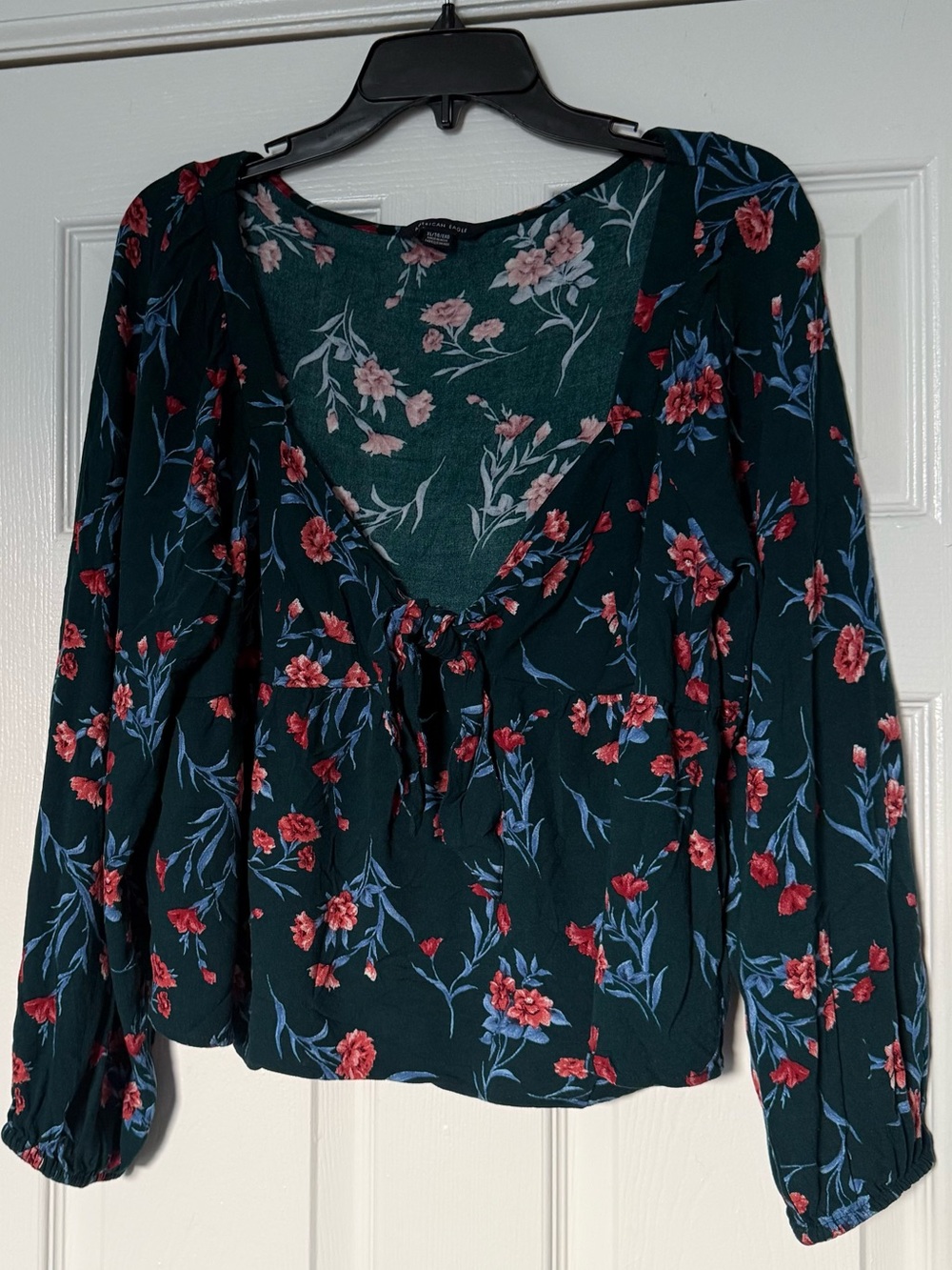 American Eagle Outfitters Dark Green Floral Tie-Front Blouse
